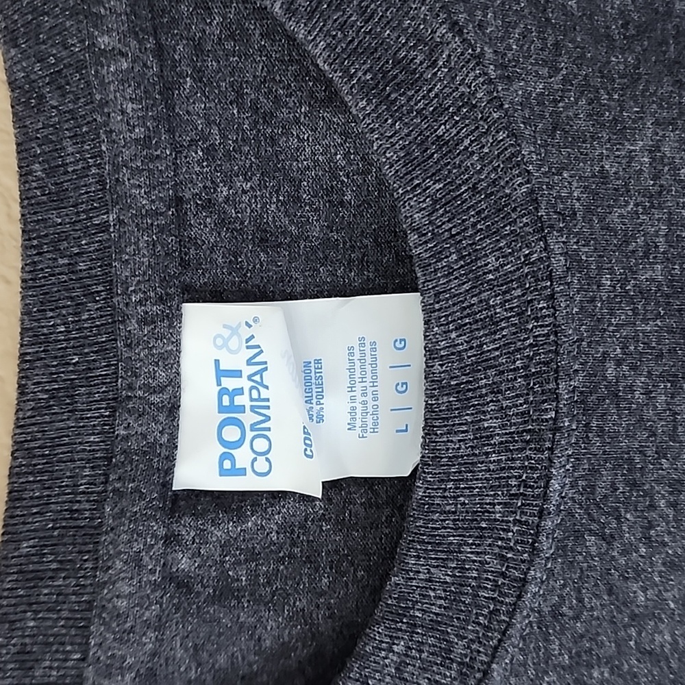 Amazon tshirt - Picture 2 of 4